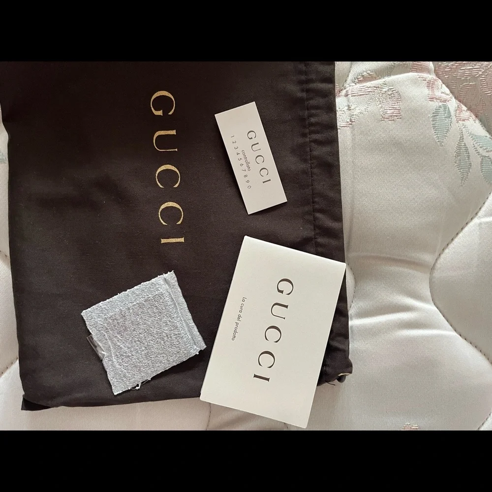 Gucci Bamboo Clutch - Picture 4 of 13